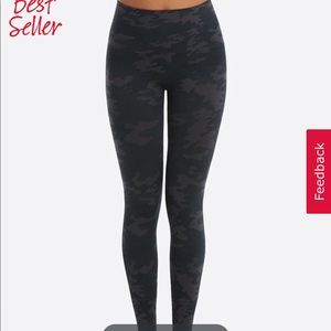 Spanx Look At Me Now Seamless Leggings black camo